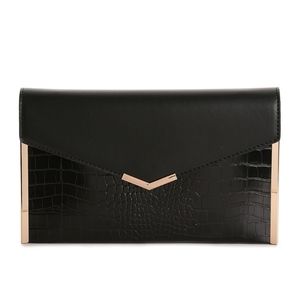 URBAN EXPRESSIONS CLUTCH (NWT)